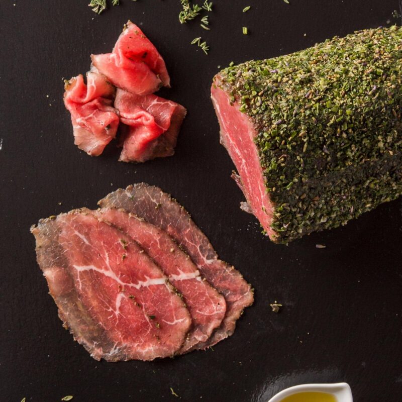 Dry Aged Graved Beef geschnitten